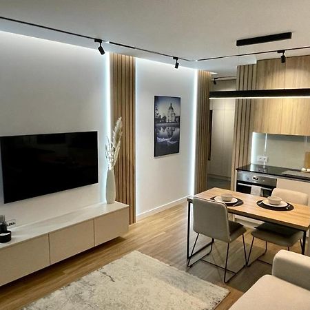 Luxury 2-Room Apartment In Praga-Polnoc Port Praski 바르샤바 외부 사진