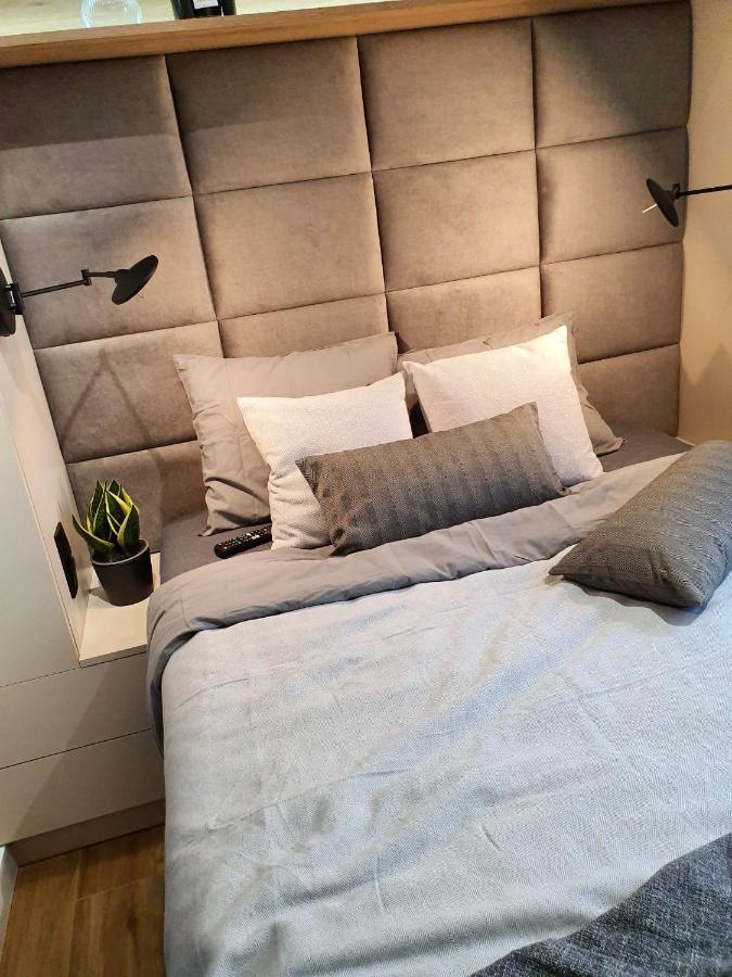 Luxury 2-Room Apartment In Praga-Polnoc Port Praski 바르샤바 외부 사진