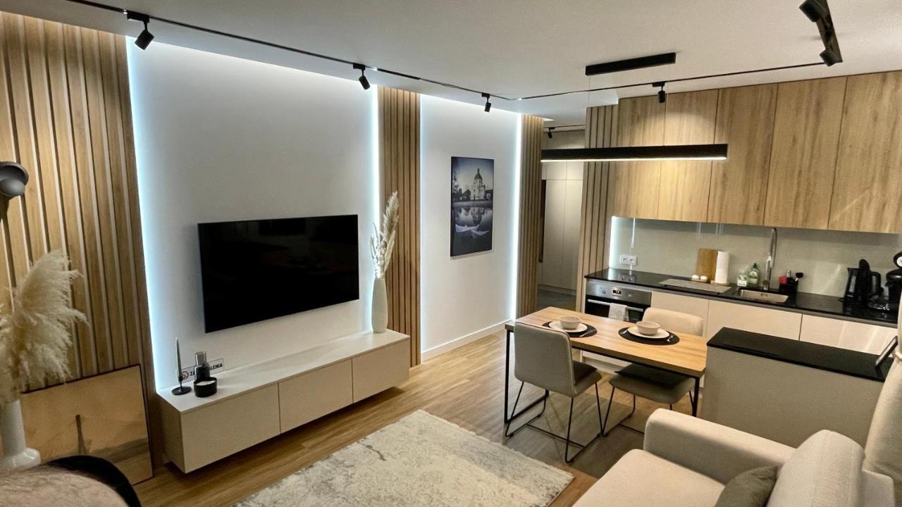 Luxury 2-Room Apartment In Praga-Polnoc Port Praski 바르샤바 외부 사진